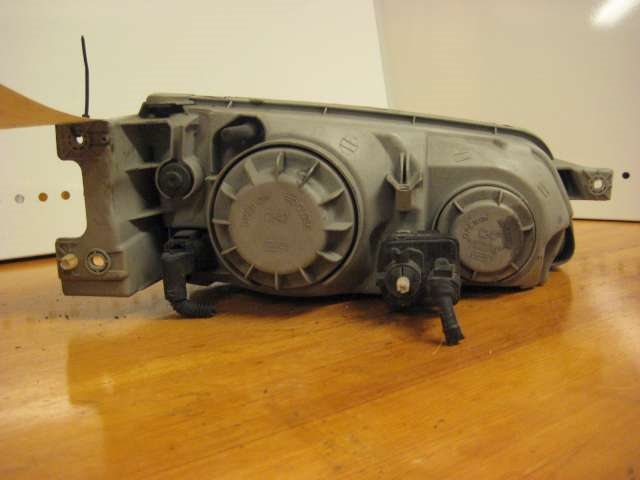 Frontlykt venstre halogen til Hyundai H-1 1998-2005 (Type I, Fase 1)  