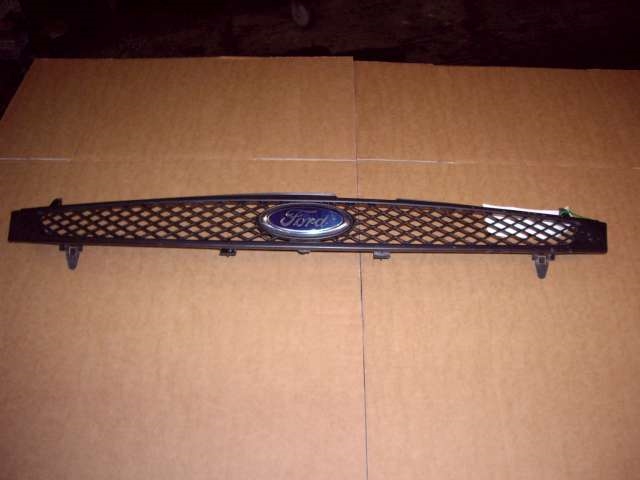 Grill til Ford Fiesta, 2002-2008 (Type V)  