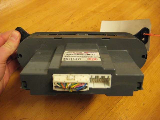 Varmeapparat betjening til Kia Cerato 2005-2007  (97250-2F300|)