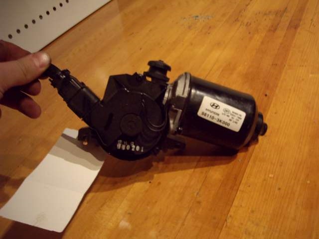 Viskermotor frontrute til Hyundai Sonata 2006-->>  (DENSO|98110-3K000|)