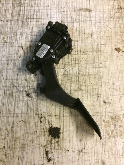 Pedal gass til VW Transporter / Caravelle, 2003-2009 (Fase 1) (T5) (T5) 