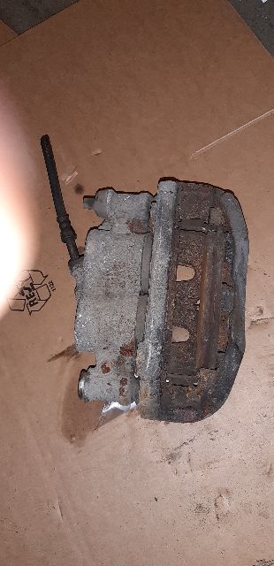 Bremsecaliper høyre foran til Mercedes Vito 2014-->> (W447) (W447) 