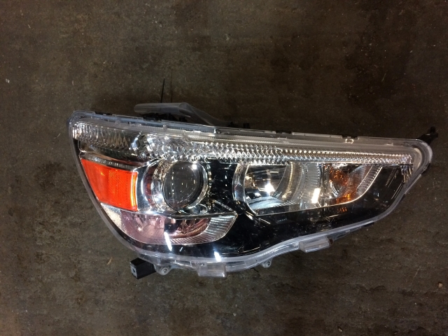 Frontlykt høyre xenon til Mitsubishi ASX, 2010-2019