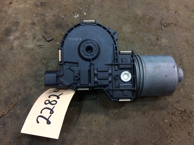 Viskermotor frontrute til Toyota Avensis, 2009-2015 (Type III, Fase 1)