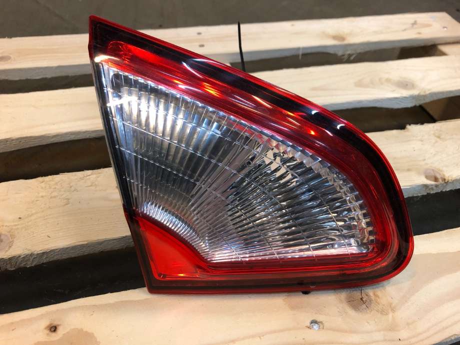Baklykt venstre indre til Nissan Qashqai, 2010-2014 (Type I, Fase 2)  