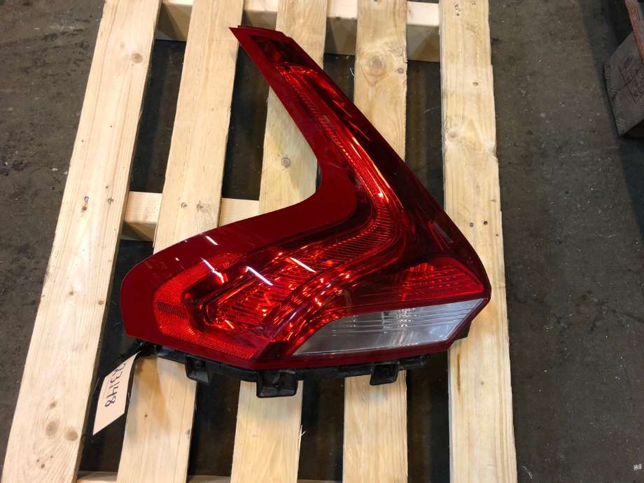 Baklykt venstre til Volvo V40, 2012-2019  