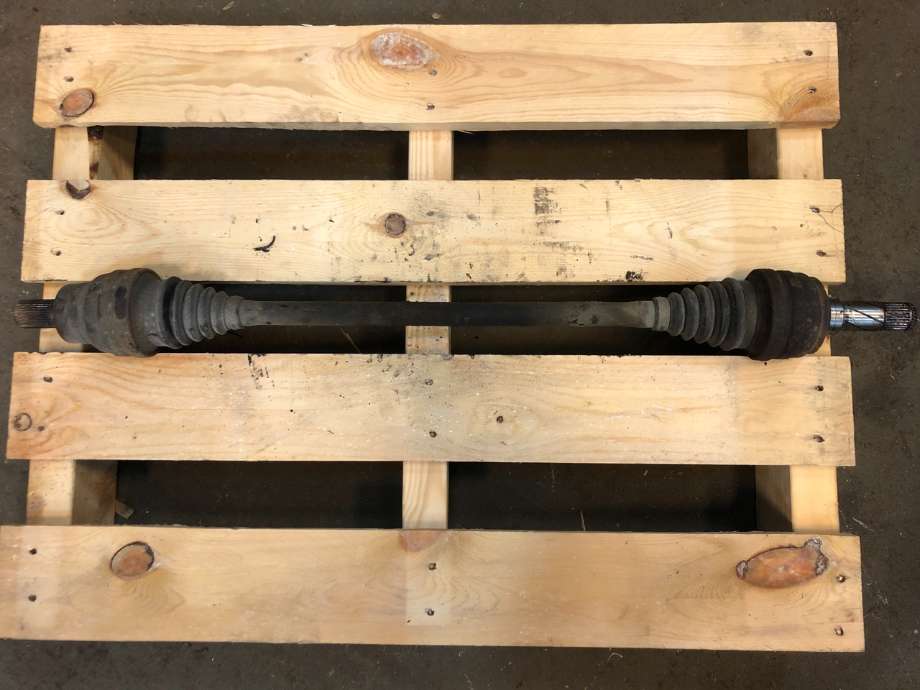 Drivaksel venstre bak, diesel/automat til Volvo XC90, 2007-2014 (Type I, Fase 2)