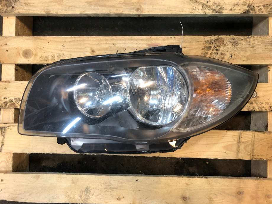 Frontlykt venstre halogen til BMW 1-Serie 2004-2011 (E81/E82/E87/E88) (E81/E82/E87/E88)