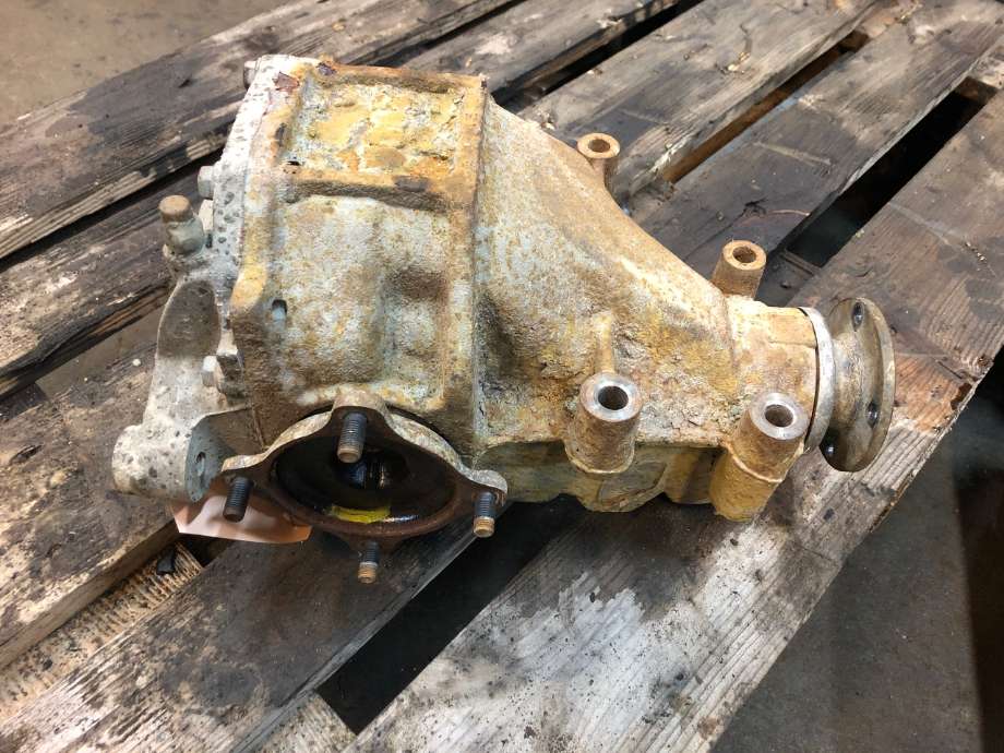 Kardang klokke bak til Toyota Hiace 2001-2006 (Fase 2)