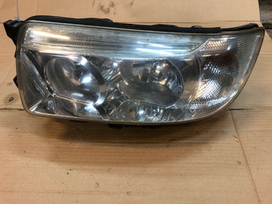 Frontlykt venstre halogen til Subaru Forester 2005-2008 (Type II, Fase 2)