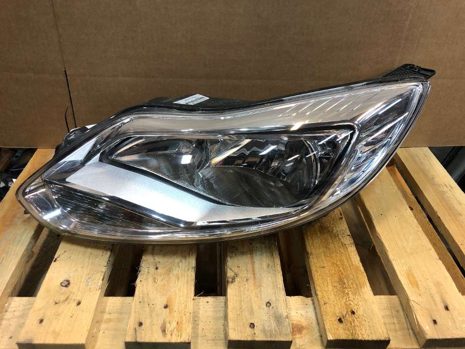 Frontlykt venstre halogen til Ford Focus, electric, 2012-2018  
