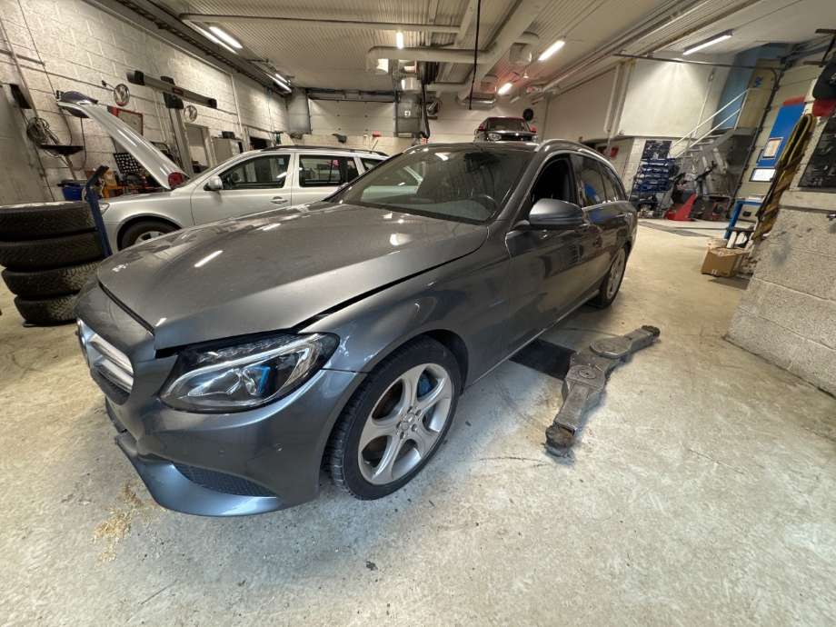 Mercedes C-Klasse 2014-2018 (Fase 1) (W205) (W205), Motorkode: M274.920, Girkassekode: