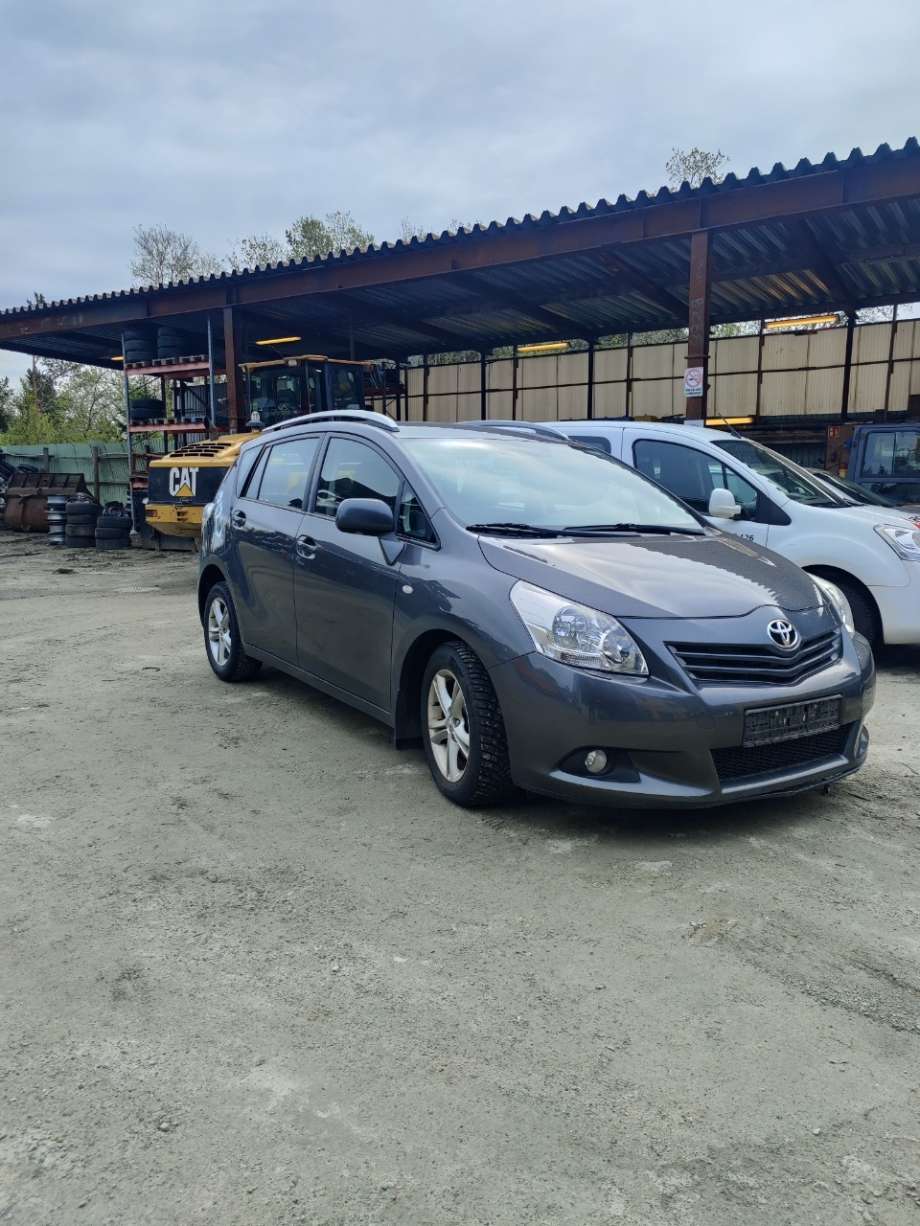 Toyota Verso 2009-2016 (Type III) , Motorkode: 1AD-FTV, Girkassekode: 