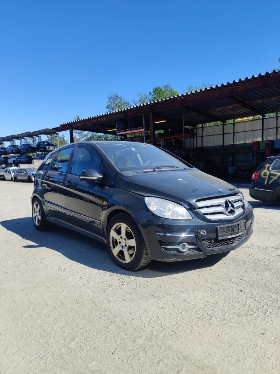 Mercedes B-Klasse 2008-2011 (Fase 2) (W245) (W245), Motorkode: OM640.940, Girkassekode: