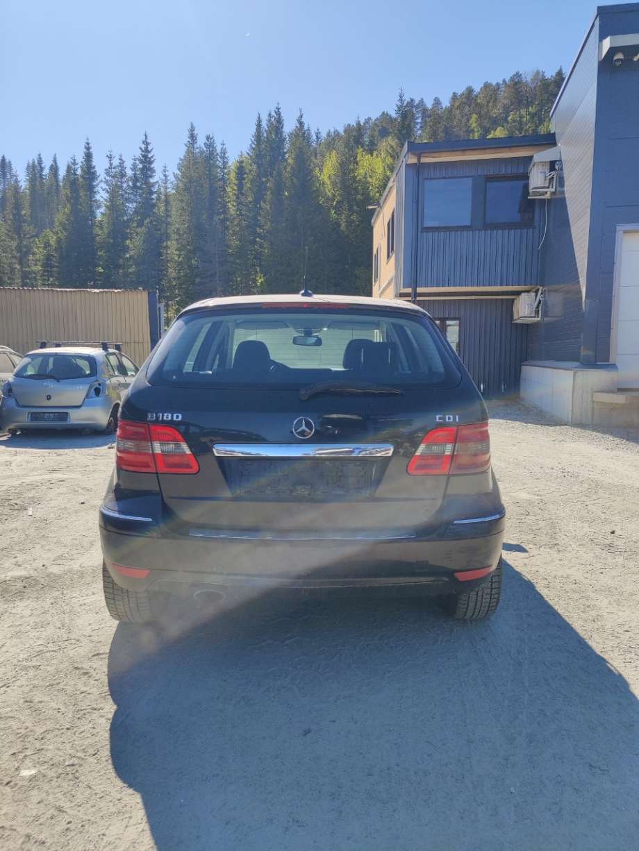 Mercedes B-Klasse 2008-2011 (Fase 2) (W245) (W245), Motorkode: OM640.940, Girkassekode: