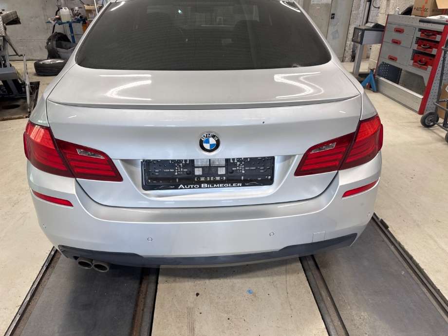 BMW 5-Serie 2010-2017 (F10/F11) (F10/F11), Motorkode: N47-D20D, Girkassekode: GA8HP45Z