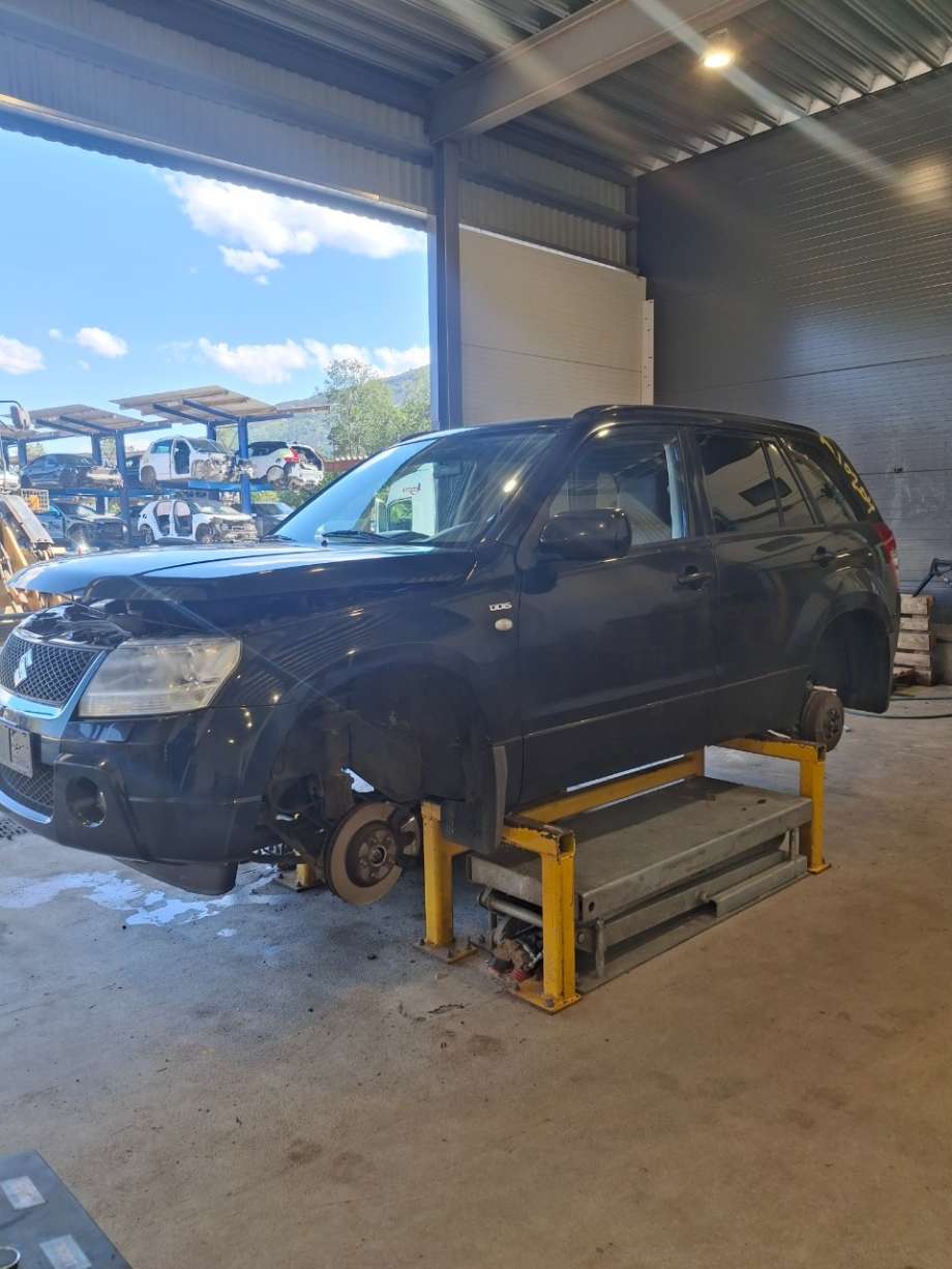 Suzuki Grand Vitara 2005-2015 (Type III) , Motorkode: F9Q, Girkassekode: 