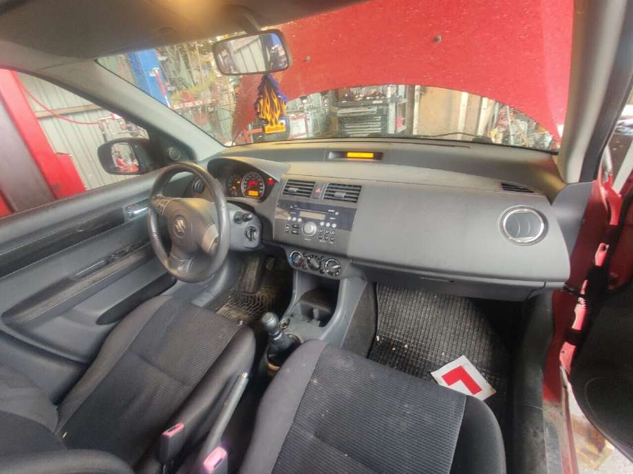 Suzuki Swift 2005-2010 , Motorkode: M13A, Girkassekode: 