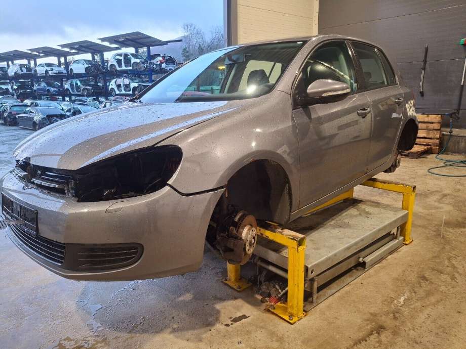 VW Golf VI 2008-2012 , Motorkode: CBDC, Girkassekode: