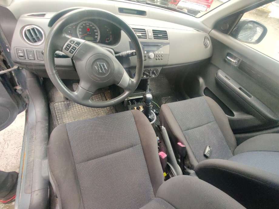 Suzuki Swift 2005-2010 , Motorkode: M13A, Girkassekode:
