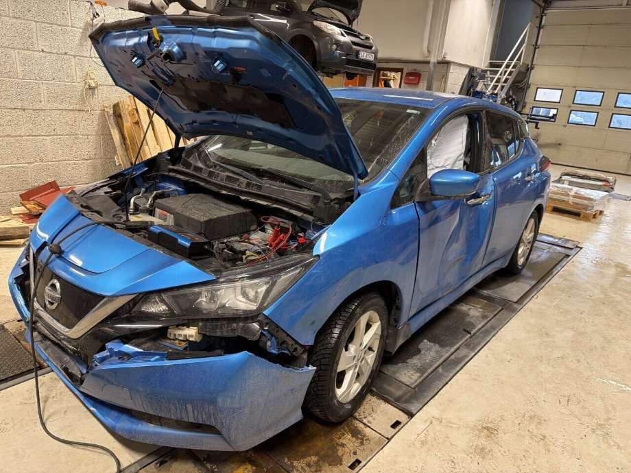 Nissan Leaf 2018-->> (Type II) , Motorkode: EM57, Girkassekode: