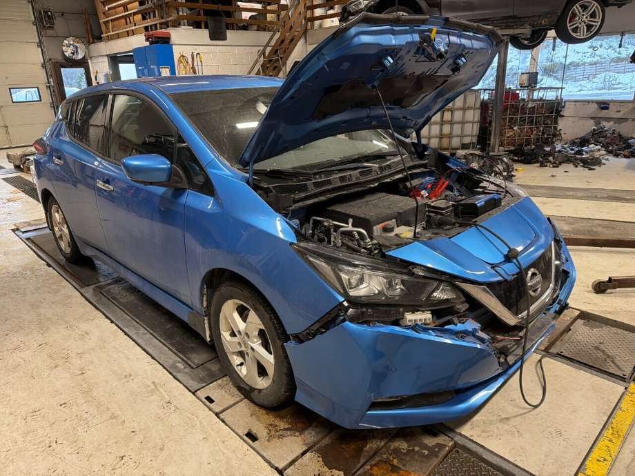 Nissan Leaf 2018-->> (Type II) , Motorkode: EM57, Girkassekode: