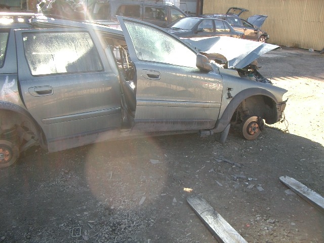 Volvo XC70 2001-2004 (Type I, Fase 1) , Motorkode: D5244T, Girkassekode: 
