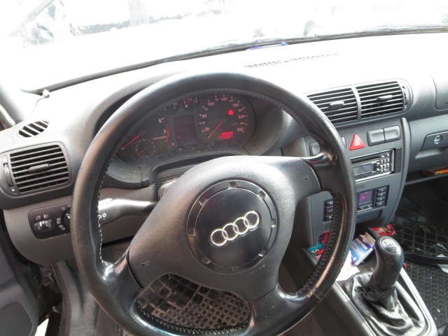 Audi A3 1996-2003 (Type I) , Motorkode: AEH;AKL, Girkassekode: DLP