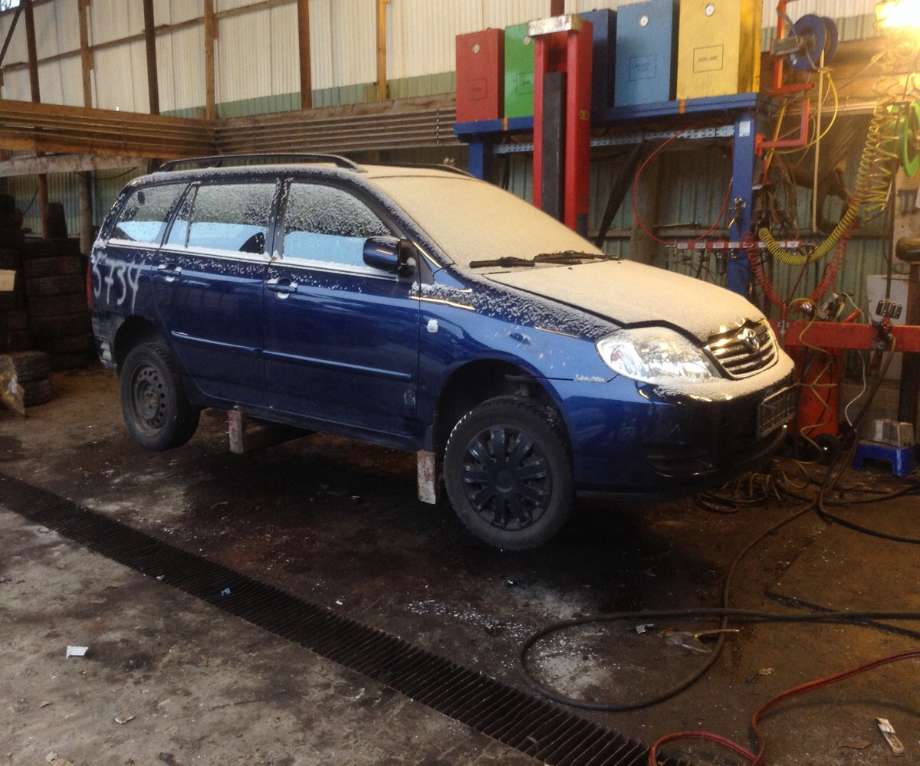 Toyota Corolla 2002-2007 , Motorkode: 1ND-TV, Girkassekode: 
