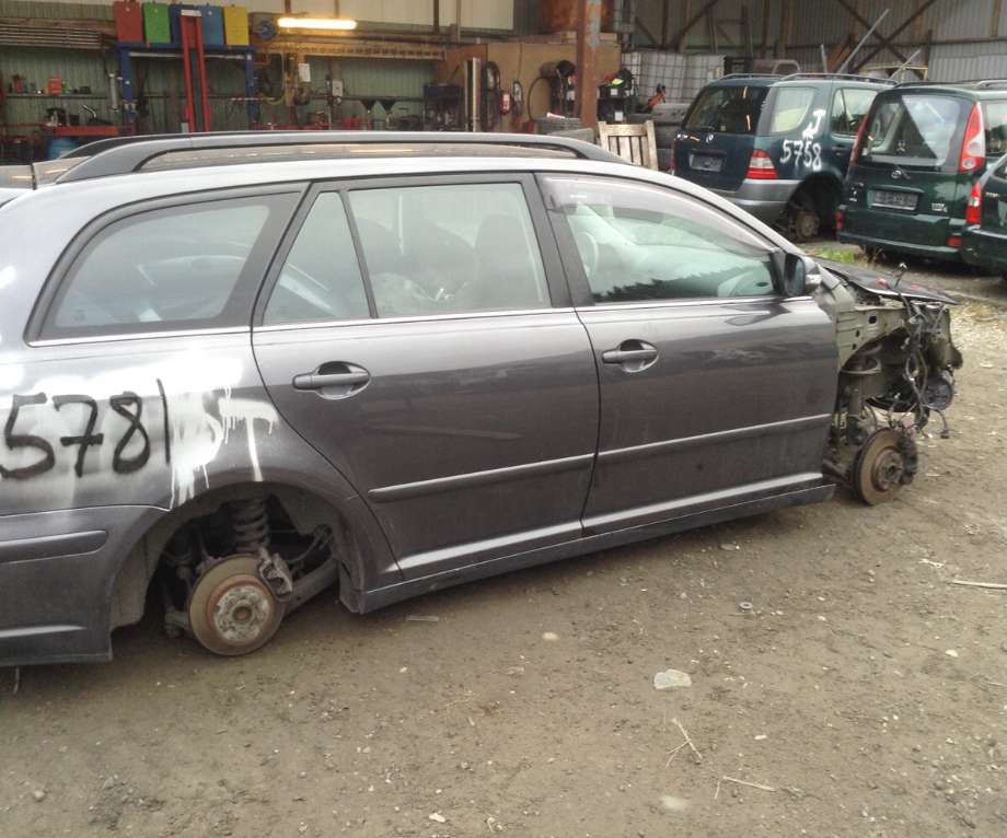 Toyota Avensis 2003-2008 (Type II) , Motorkode: 1AD-FTV, Girkassekode: