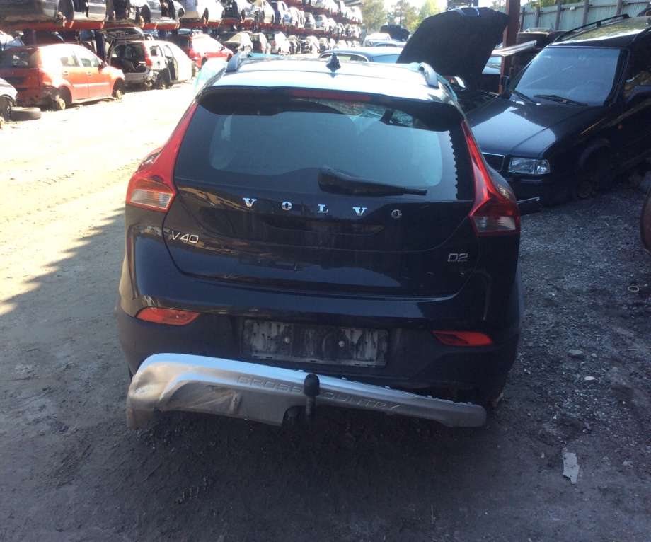 Volvo V40 2012-2019 , Motorkode: D4162T, Girkassekode: