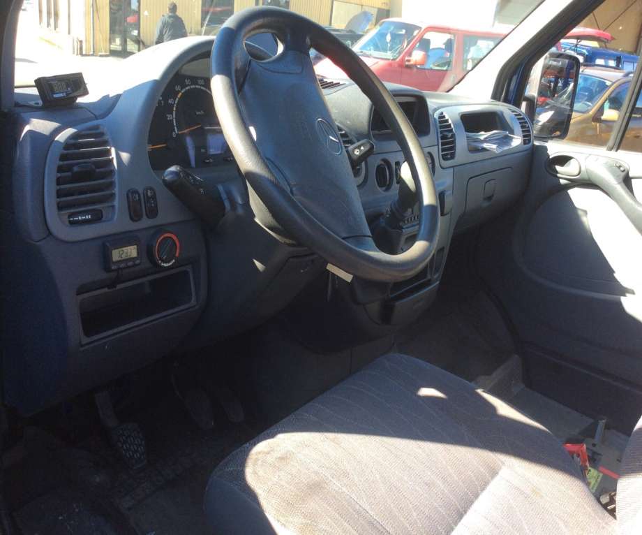 Mercedes 208-416 1995-->> , Motorkode: OM611.981, Girkassekode: 