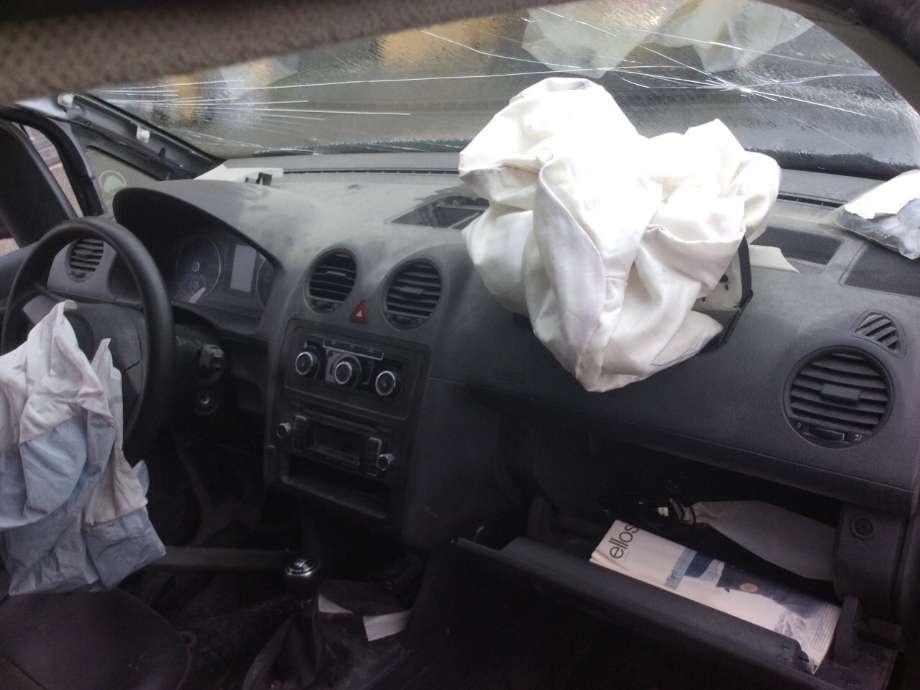 VW Caddy 2010-2015 (Type III, Fase 2) , Motorkode: CFHF, Girkassekode: NFQ