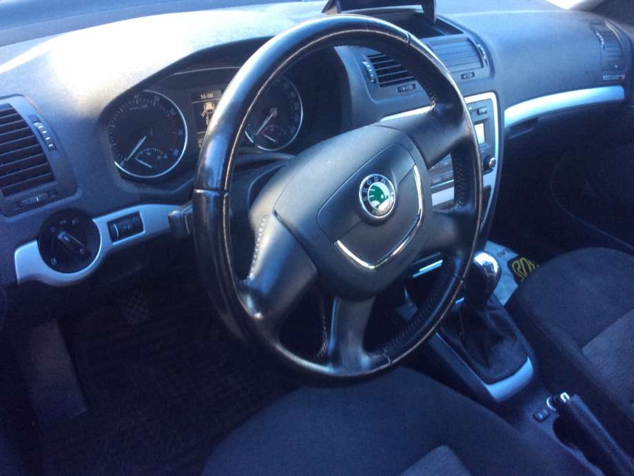Škoda Octavia 2009-2013 (Type II, Fase 2) , Motorkode: CAXA, Girkassekode: LHY