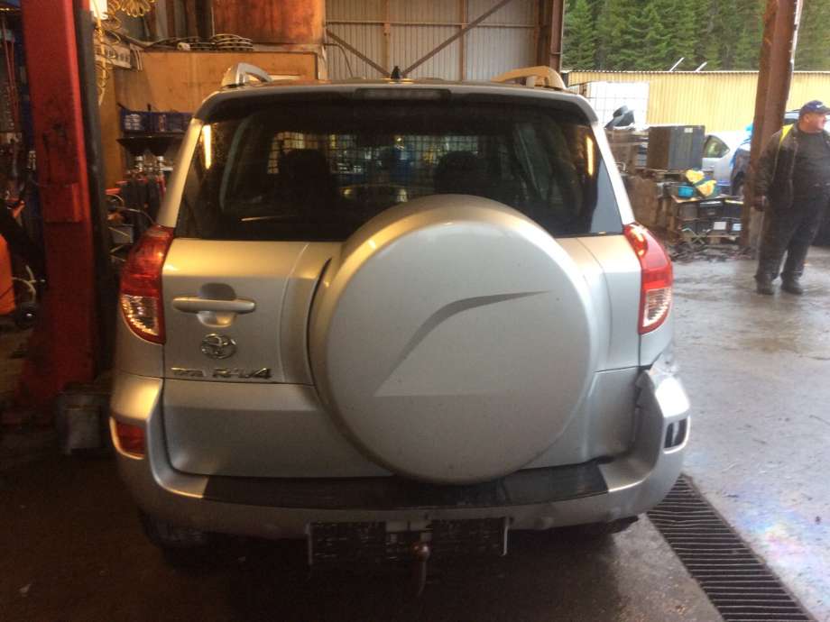 Toyota RAV4 2006-2009 (Type III, Fase 1) , Motorkode: 2AD-FTV, Girkassekode: 