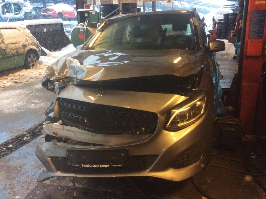 Mercedes B-Klasse 2011-2018 (W246) (W246), Motorkode: OM607.951, Girkassekode: 72402001255533