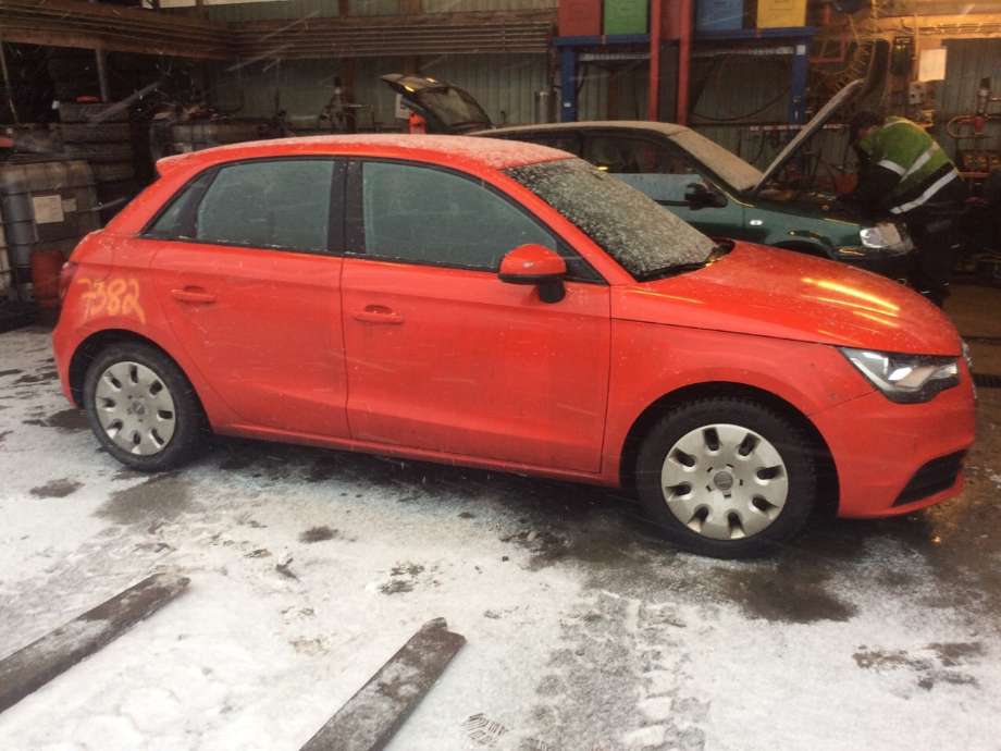 Audi A1 2010-2014 (Type I, Fase 1) , Motorkode: CAXA, Girkassekode: NQL