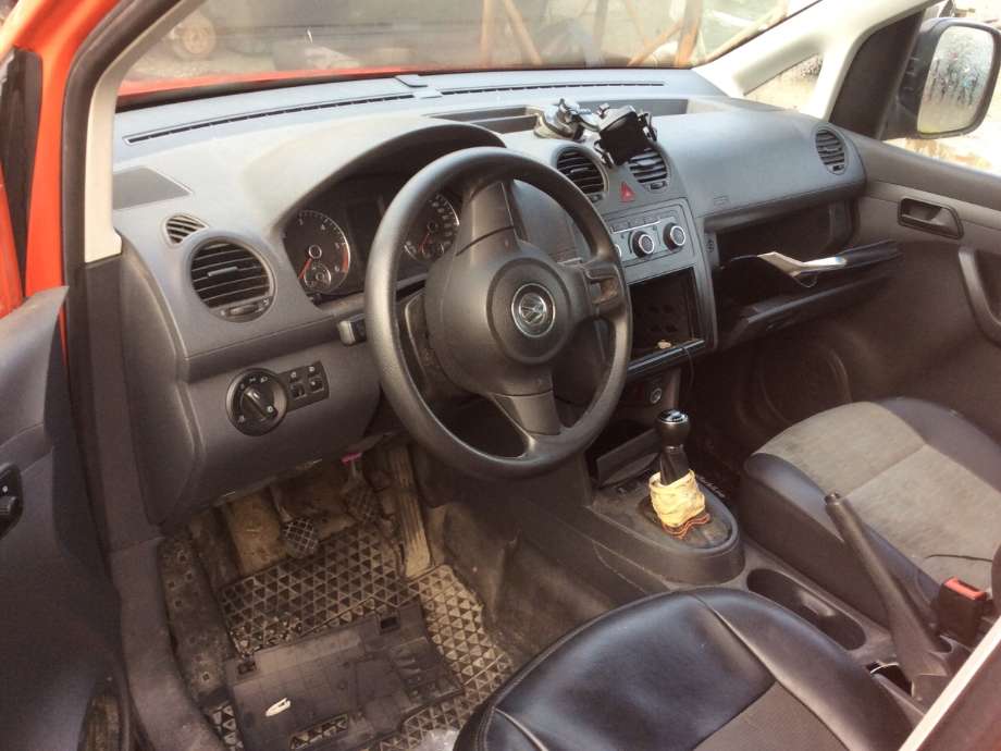 VW Caddy 2010-2015 (Type III, Fase 2) , Motorkode: CFHF, Girkassekode: LNN