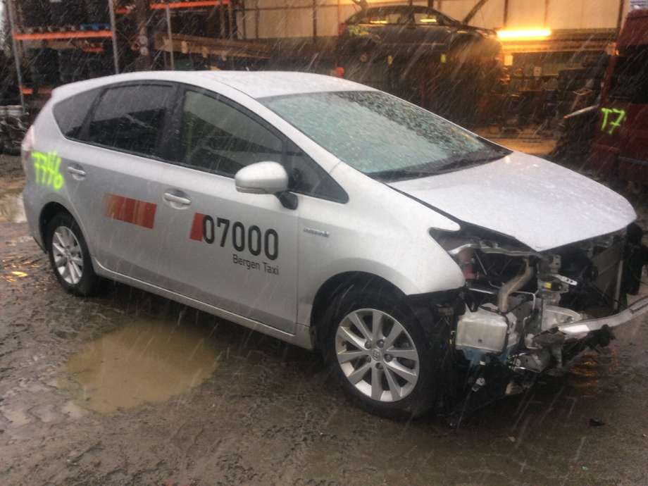 Toyota Prius +7 2012-2020 (Type III) (stasjonsvogn) (stasjonsvogn), Motorkode: 2ZR-FXE, Girkassekode: 