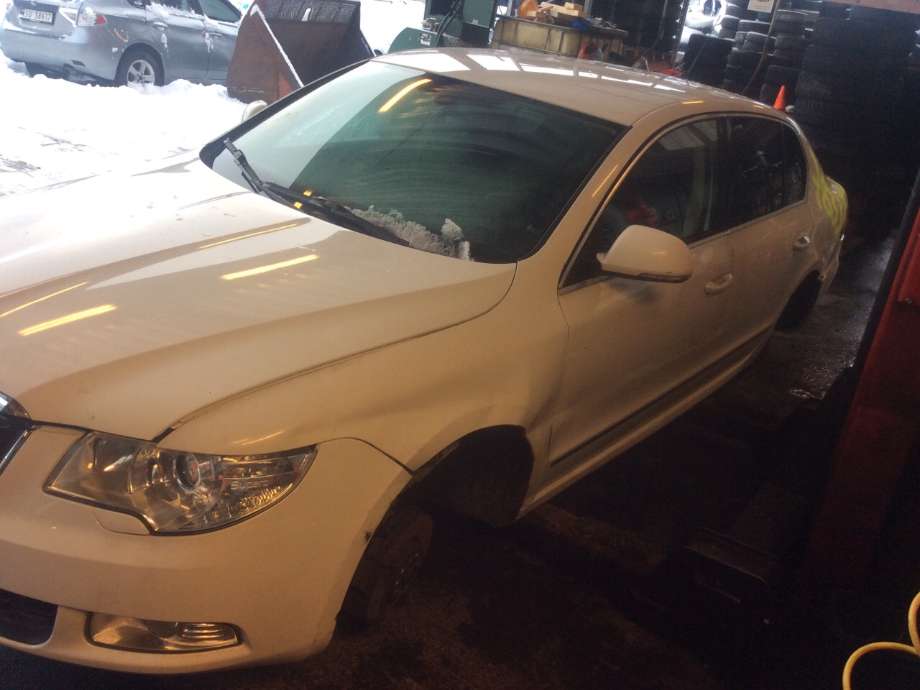 Škoda Superb 2008-2015 (Type II) , Motorkode: BLS;BXE, Girkassekode: KBL