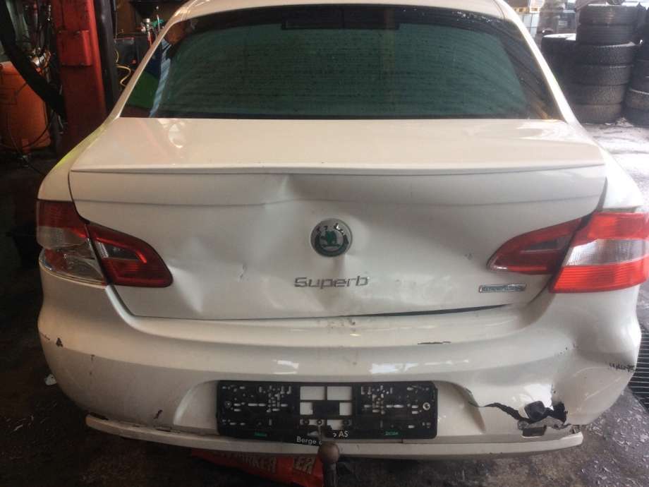 Škoda Superb 2008-2015 (Type II) , Motorkode: BLS;BXE, Girkassekode: KBL