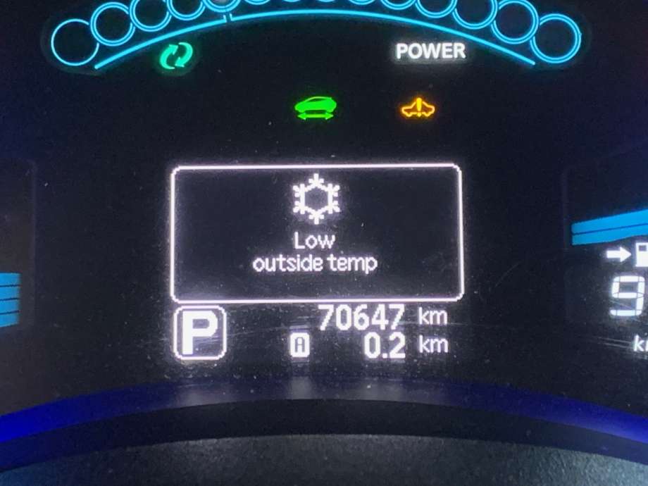 Nissan Leaf 2011-2017 (Type I) , Motorkode: EM61, Girkassekode:
