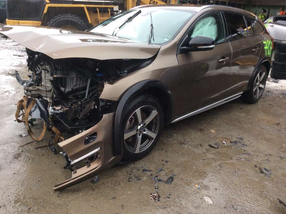 Volvo V60/V60 CC 2013-2018 (Type I, Fase 2) , Motorkode: D4204T14, Girkassekode: 