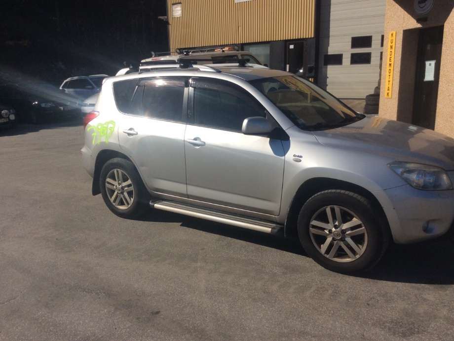 Toyota RAV4 2006-2009 (Type III, Fase 1) , Motorkode: 2AD-FTV, Girkassekode: