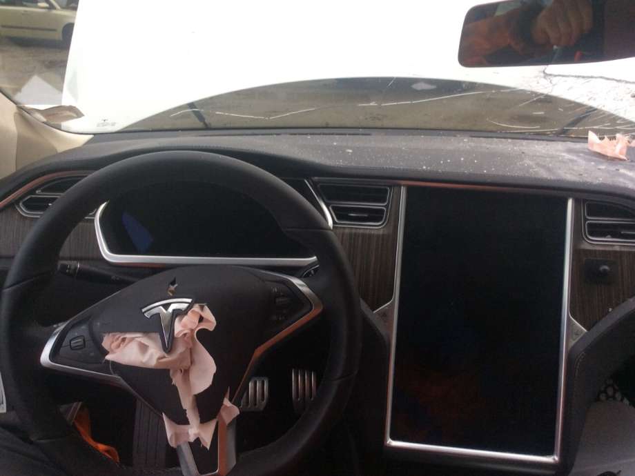 Tesla Model S 2013-2016 (Fase 1) , Motorkode: L1S, Girkassekode: 