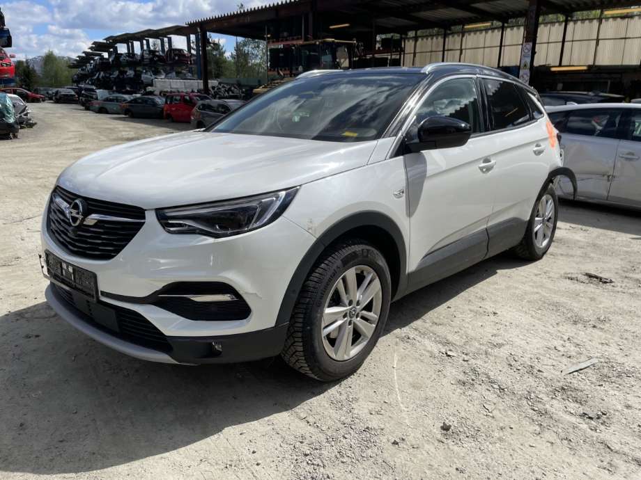 Opel Grandland X 2017-->> , Motorkode: B12XHT, Girkassekode: M5V