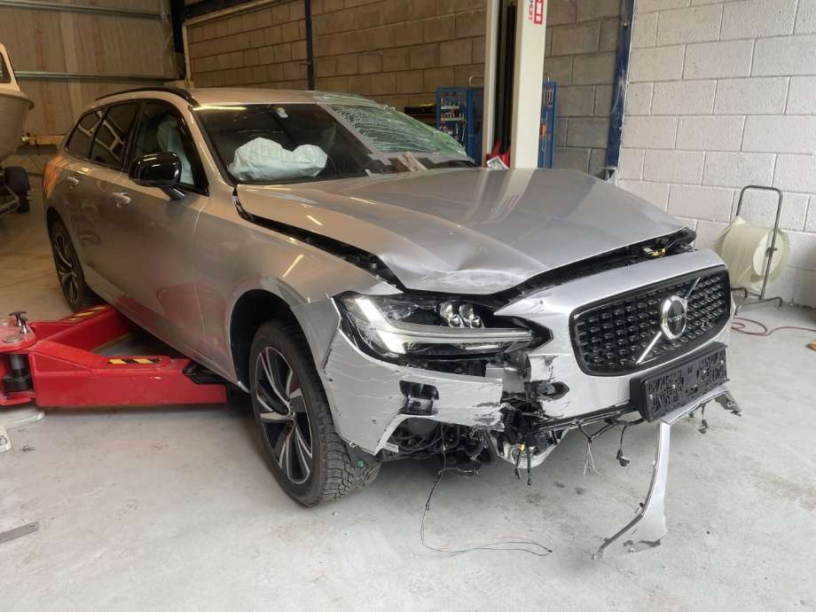 Volvo V90 / V90 CC / S90 2016-->> , Motorkode: , Girkassekode: 8-AUT 2WD / TG-81SD