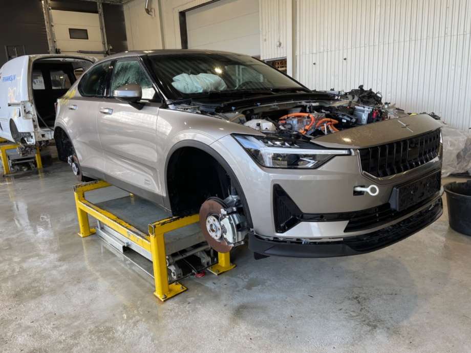 Polestar 2 2020-->> , Motorkode: EG, Girkassekode: K