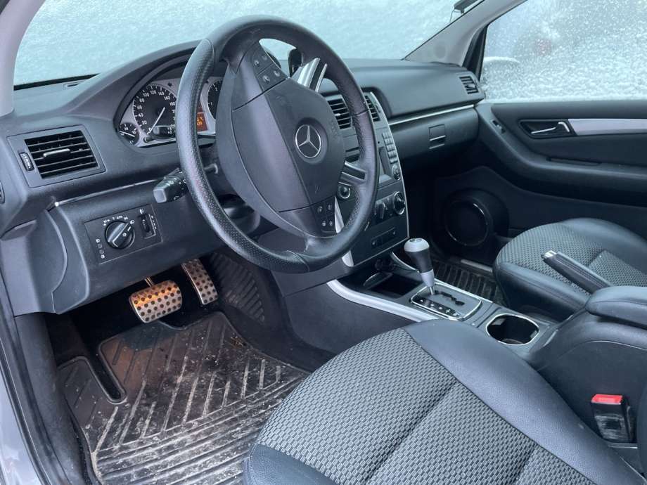 Mercedes B-Klasse 2008-2011 (Fase 2) (W245) (W245), Motorkode: OM640.940, Girkassekode: