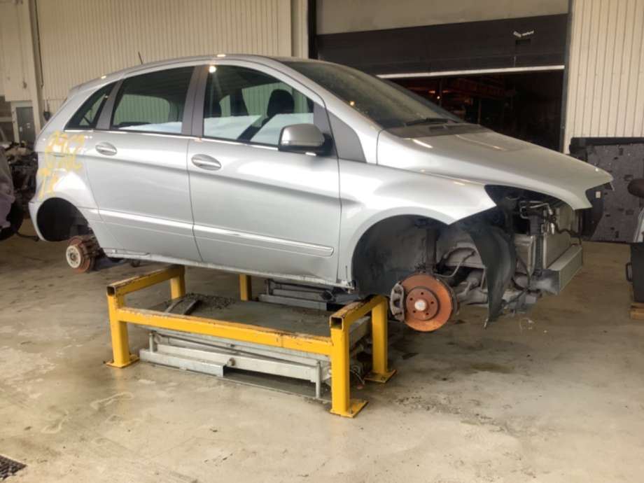 Mercedes B-Klasse 2008-2011 (Fase 2) (W245) (W245), Motorkode: OM640.940, Girkassekode: